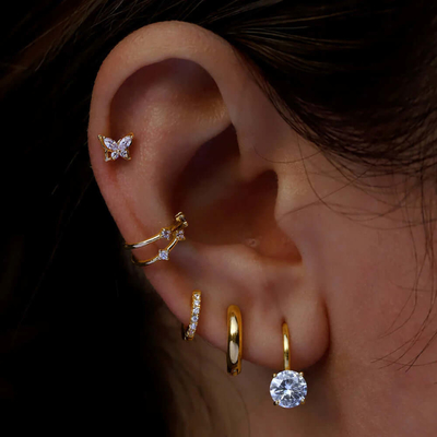 925 Sterling Silver arrivé 18K plaqué en or Solitaire Blanc Cube Zircon Huggies Boucles d'oreilles
