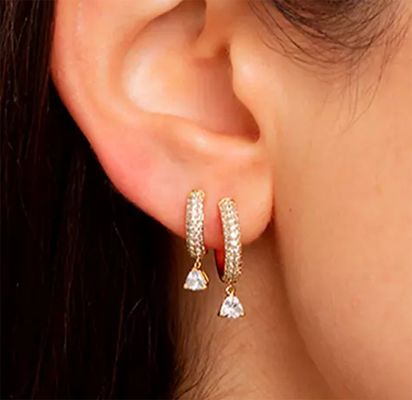 Appraisal par un tiers Boucle d'oreille diamantée en argent sterling 925 avec plaque dorée rose et 50 paires MOQ