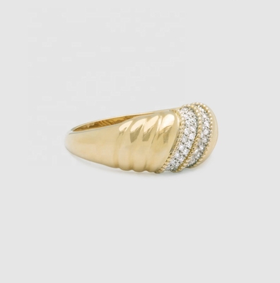 Plaqué en platine Ronde découpée brillante Diamond Dome Ring Pour les femmes bijoux de qualité OEM / ODM