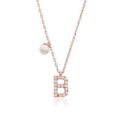 Une lettre en argent 925 exempt de nickel Un collier de charme en diamant