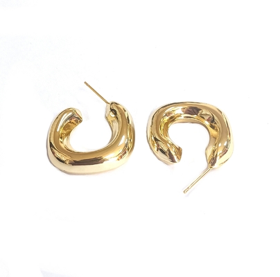 Personnalisation Boucles d'oreilles en cuivre en or 18K ODM Boucles d'oreilles en or pour femmes