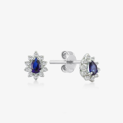Des boucles d'oreilles de saphir et de zircon blanc pour les fiançailles.