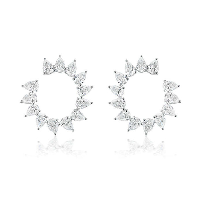 Des boucles d'oreilles en rhodium en forme de demi-cercle pour femmes