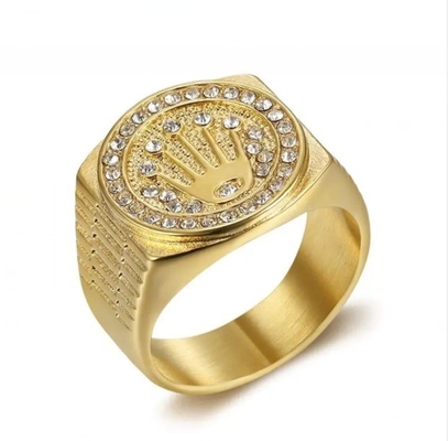 Une couronne 18K plaquée d'or Carré Unisexe à main Blanc Cristal Couple Ring