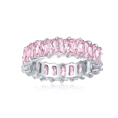 Une bague de mariage en argent CZ Infinity