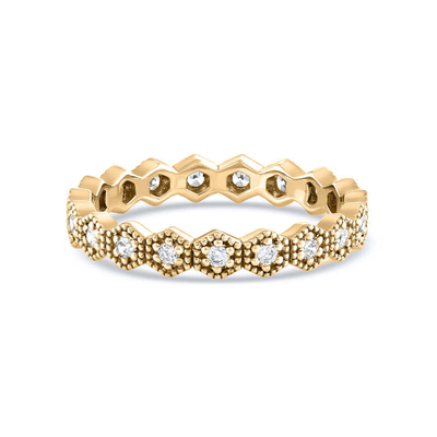 Une bague de forme géométrique en zirconia cubique pour femmes