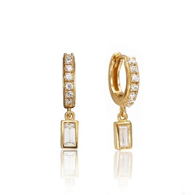 Des boucles d' oreilles en argent pour anniversaire de mariage.