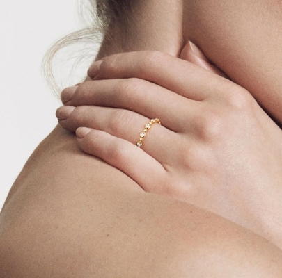 Classiques Circon Eternity Band Bijoux plaqués en or US Taille 10 Anneau clair CZ