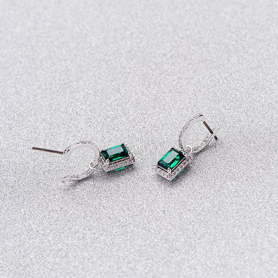 Verte CZ Diamant 925 Sterling Argent Classic Boucle d'oreille de luxe pour la mode féminine
