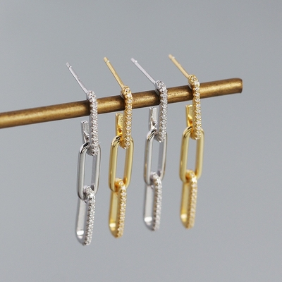 Des boucles d'oreilles en argent 925 pour la soirée des dames