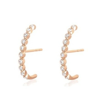 Des boucles d'oreilles en zircon blanc pour femmes