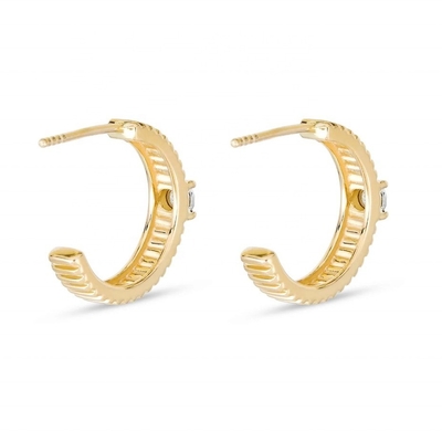 Pour les dames, des boucles d'oreilles en diamant en zirconium cube, en laiton, en coupe ronde et brillante.