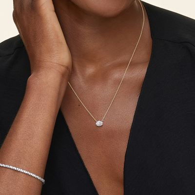 Coupe ovale 5A Zirconia blanche coube pendentif de pierre précieuse brillante Colliers pour femmes bijoux classiques