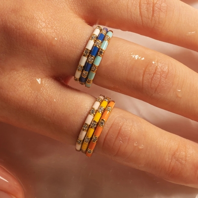 Anneaux cube à empiler faits à la main 18K plaqué en or 925 Sterling Silver avec émail blanc Cube Zirconia bijoux minimalistes cadeau pour les femmes