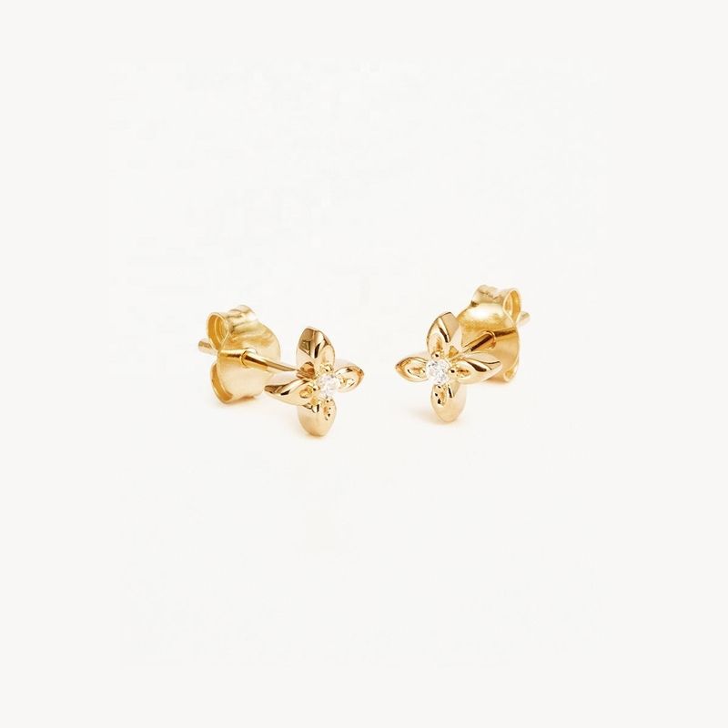 Boucles d'oreilles à clous en argent sterling 925 en forme de fleur, petite taille, pour un usage quotidien