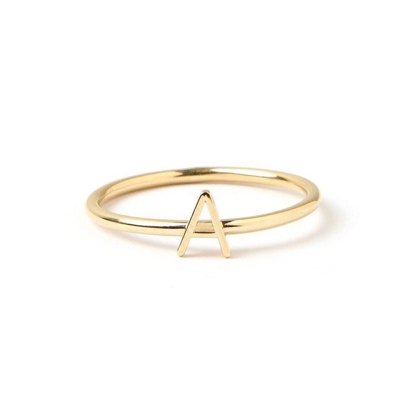 Une lettre personnalisée en or de 14 carats, une bague en argent de 925 sterling pour femme.