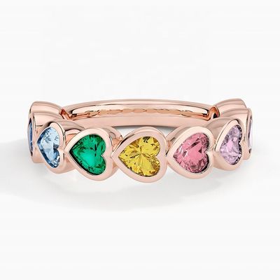 Bague en or 18 carats en forme de cœur avec lunette arc-en-ciel pour cadeau de Saint-Valentin de la part de Fashion Jewelry