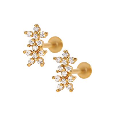 Des boucles d'oreilles en argent pour filles