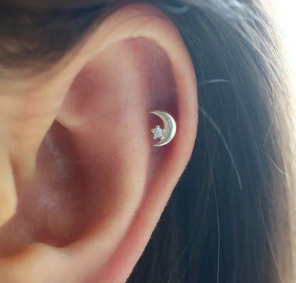 925 Sterling Silver Tiny CZ Moon Piercing Stud Boucle d'oreille avec fermeture à vis à bille