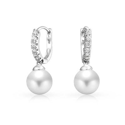 Des boucles d'oreilles en zirconium d'angle de 10 mm