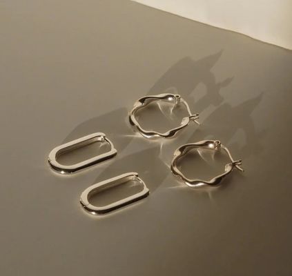 Boucles d'oreilles de mode sur mesure épaisseur 18 plaqué d'or Boucles ondulées en acier inoxydable
