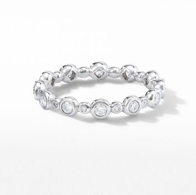 Classiques Circon Eternity Band Bijoux plaqués en or US Taille 10 Anneau clair CZ