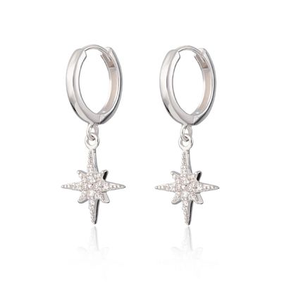 Des boucles d'oreilles en or 925 en or
