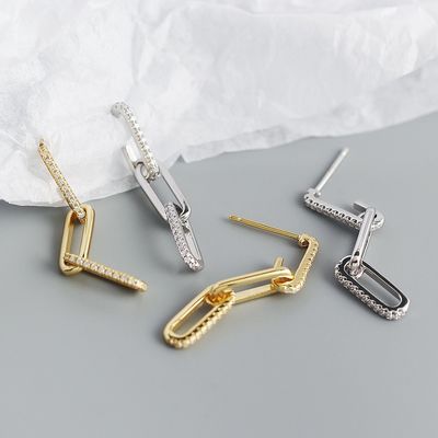 Des boucles d'oreilles en argent 925 pour la soirée des dames