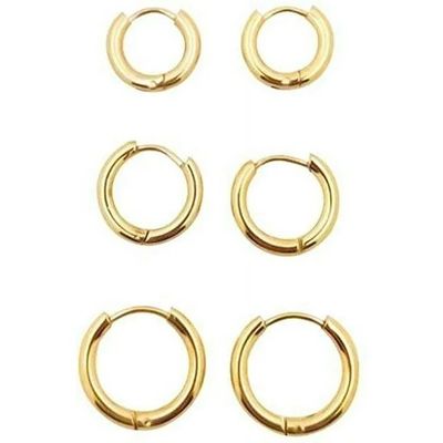 Des boucles d'oreilles en acier inoxydable pour la remise des diplômes