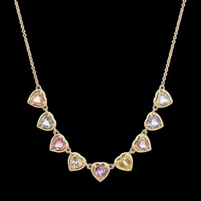 Collier en forme de cœur en saphir et en zirconium cube