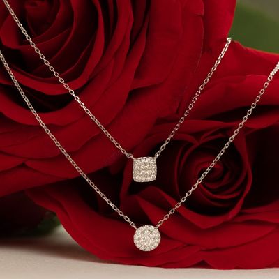 Collier pendentif carré en argent sterling 925 plaqué or 18 carats avec oxyde de zirconium