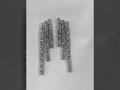 Collier de tennis en pierre ovale blanche