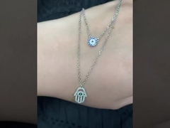 Le style indestructible: un guide d'accessoires en acier inoxydable chic.